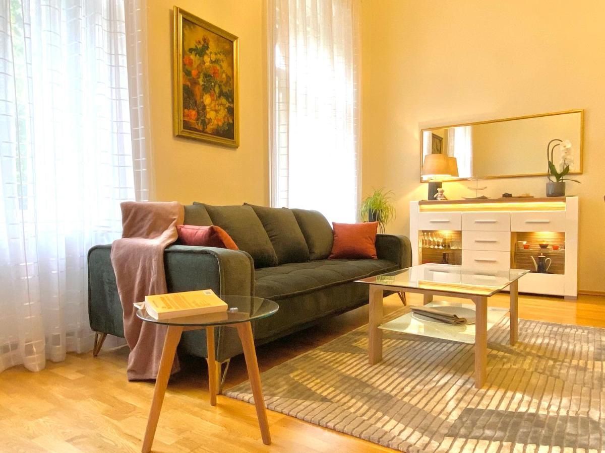 Teresa Apartment Budapest Esterno foto